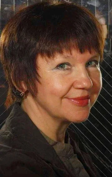 Наталья Казначеева